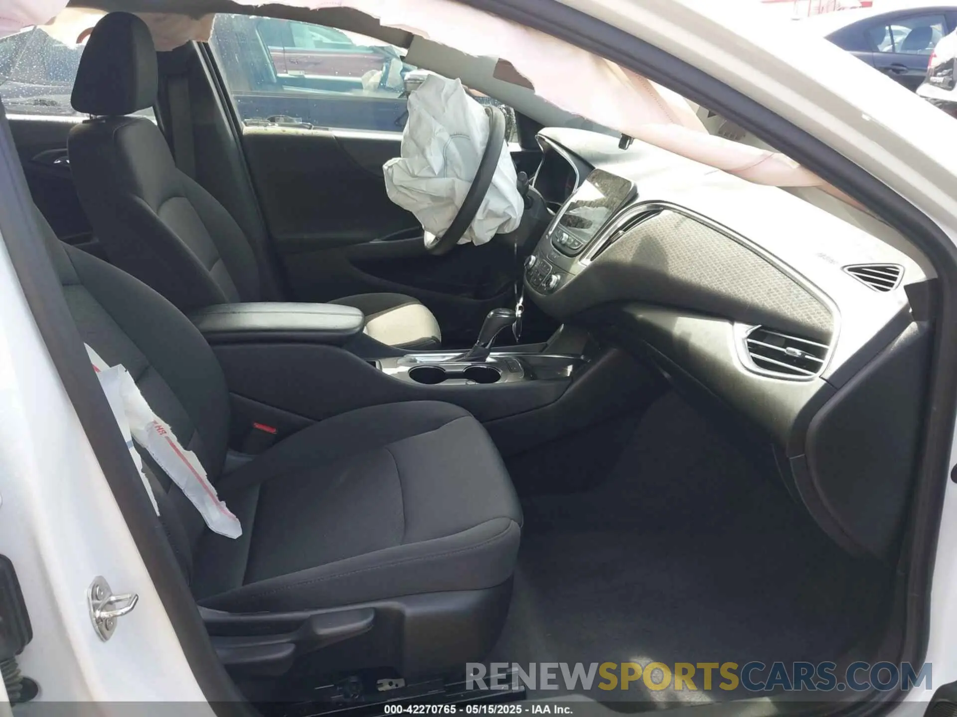 5 Photograph of a damaged car 1G1ZD5ST7LF154909 CHEVROLET MALIBU 2020