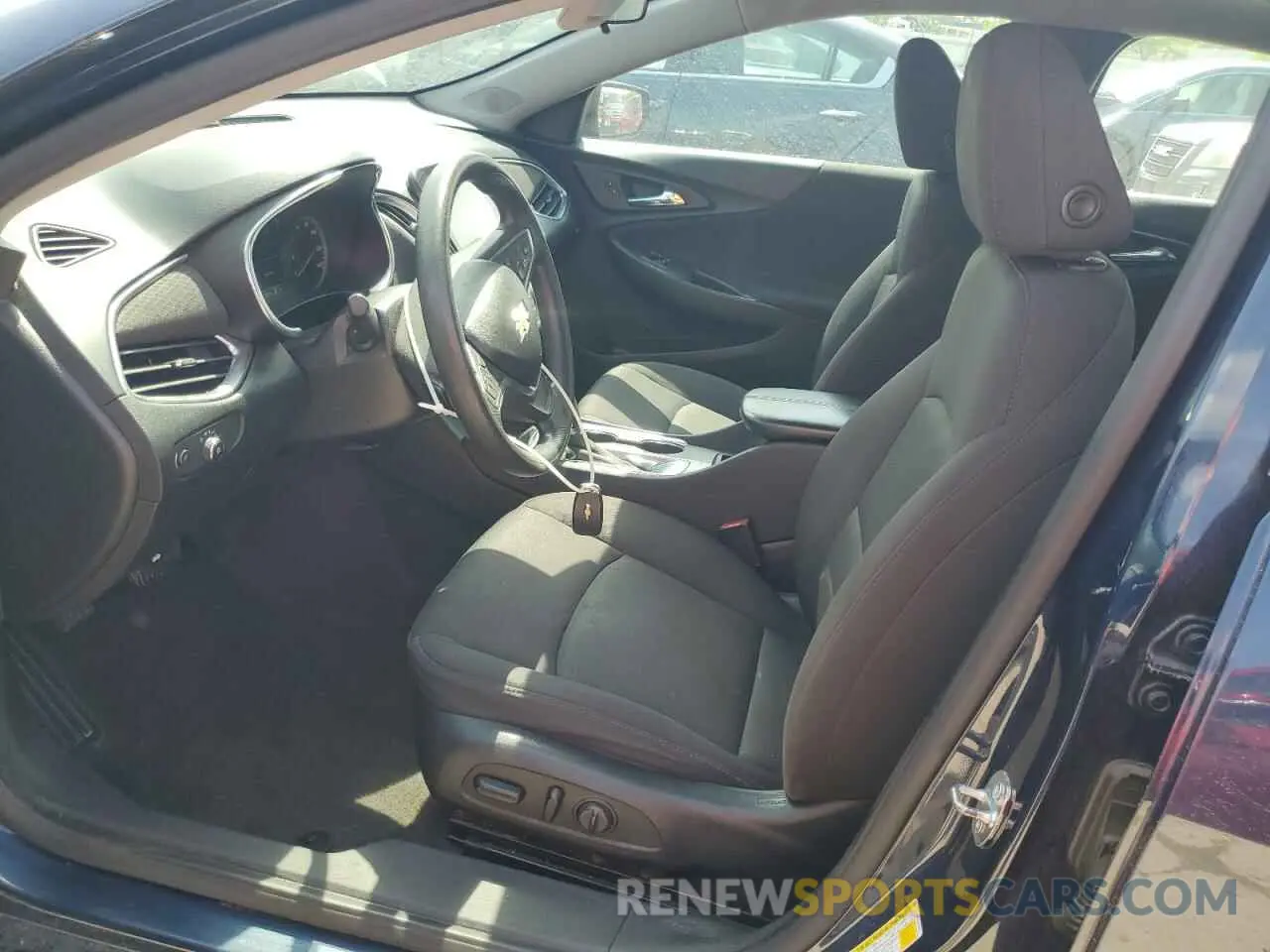 7 Photograph of a damaged car 1G1ZD5ST8LF025013 CHEVROLET MALIBU 2020