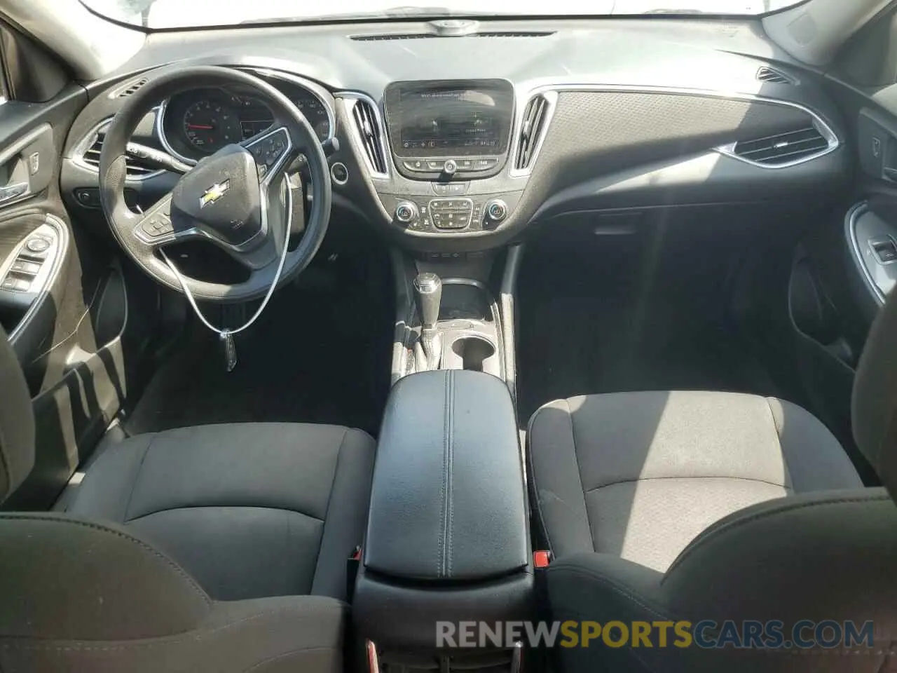 8 Photograph of a damaged car 1G1ZD5ST8LF025013 CHEVROLET MALIBU 2020