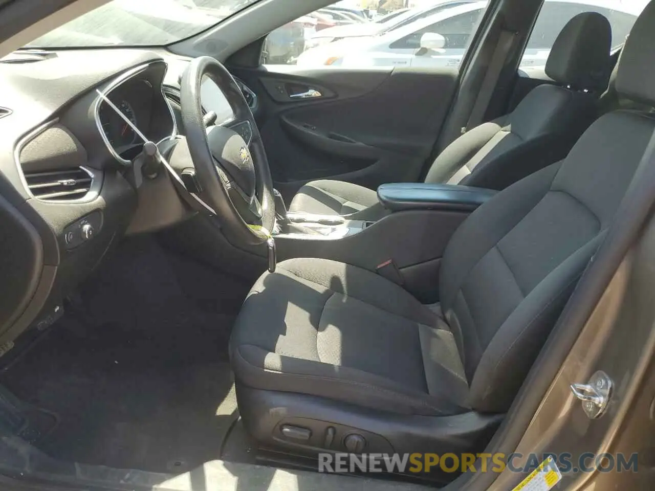 7 Photograph of a damaged car 1G1ZD5ST8LF026744 CHEVROLET MALIBU 2020
