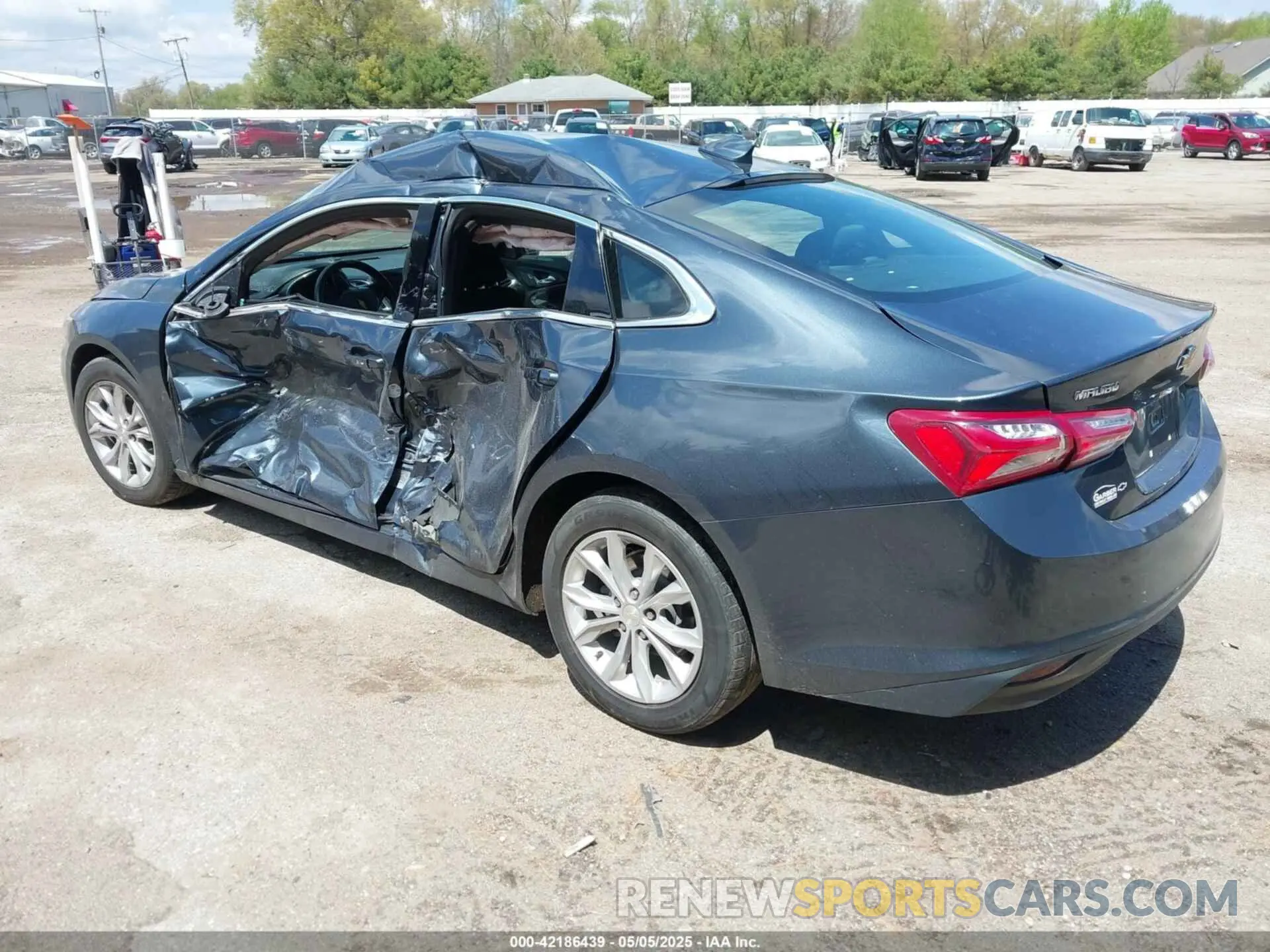 3 Photograph of a damaged car 1G1ZD5ST8LF054916 CHEVROLET MALIBU 2020