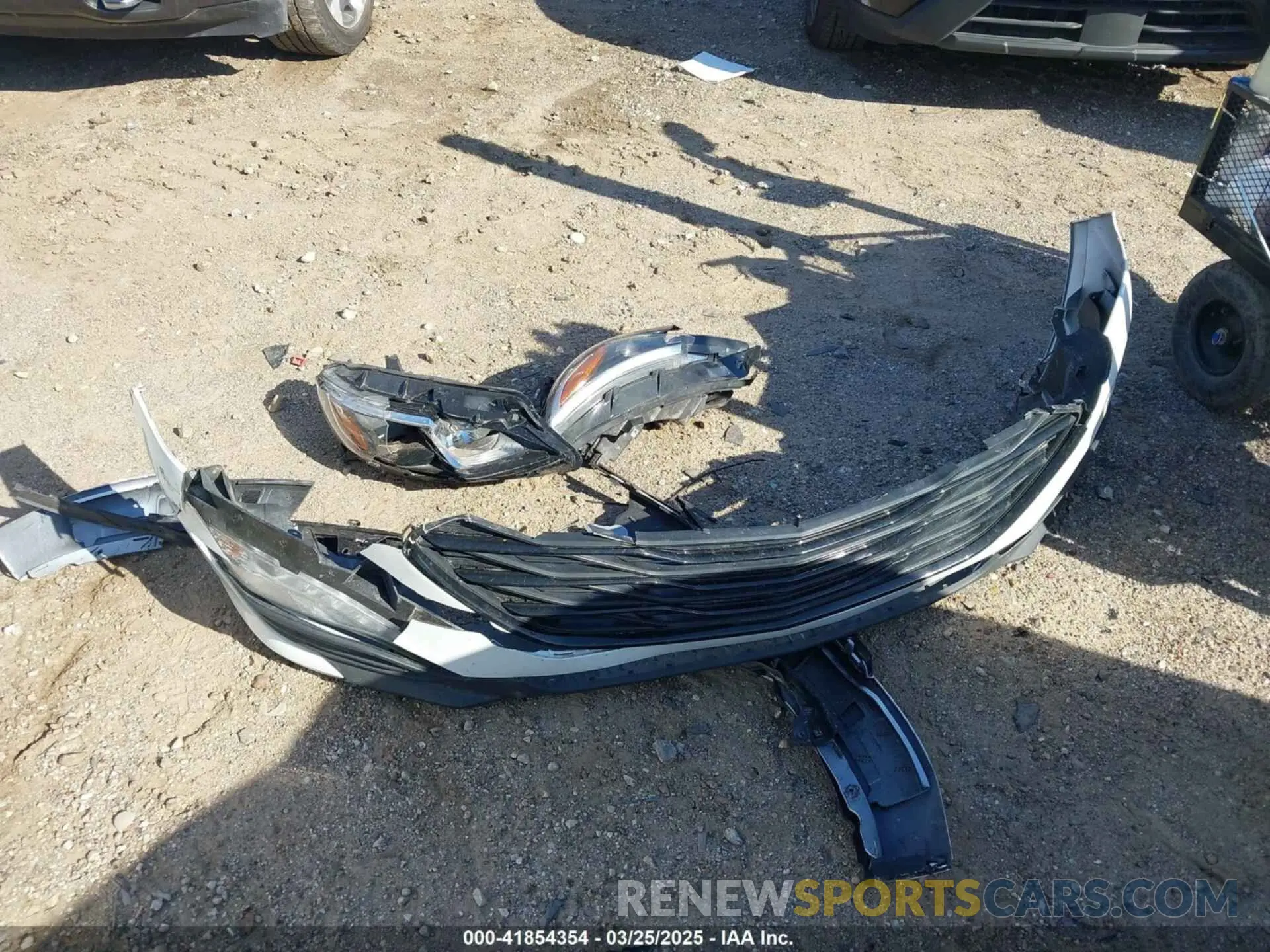 12 Photograph of a damaged car 1G1ZD5ST8LF065642 CHEVROLET MALIBU 2020