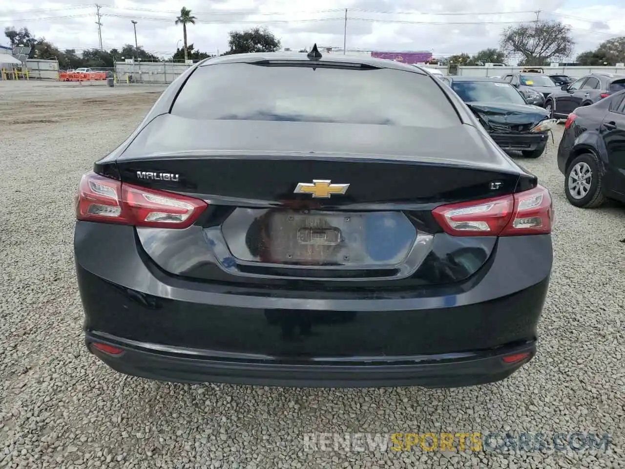 6 Photograph of a damaged car 1G1ZD5ST8LF092856 CHEVROLET MALIBU 2020