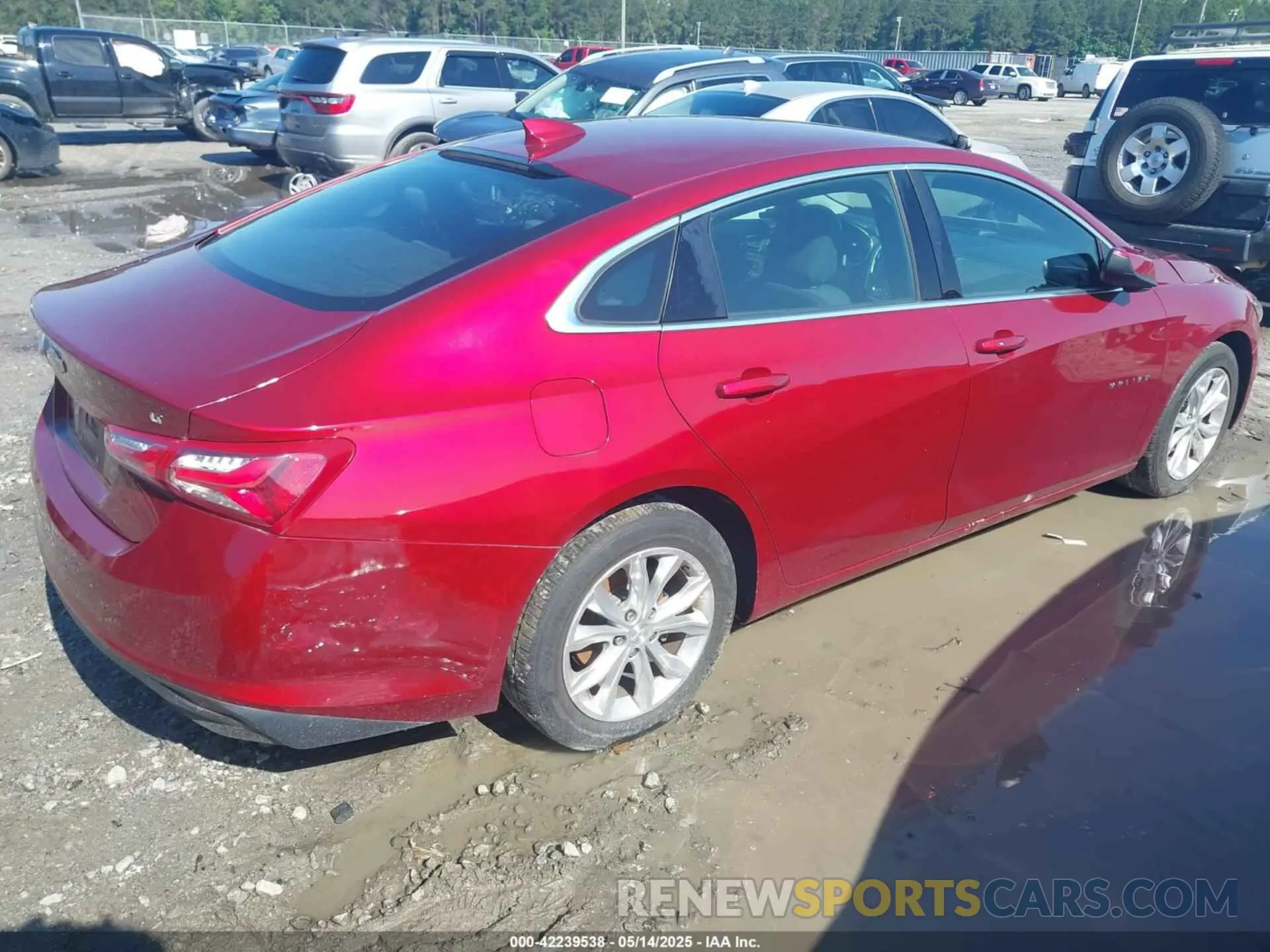 4 Photograph of a damaged car 1G1ZD5ST8LF106092 CHEVROLET MALIBU 2020