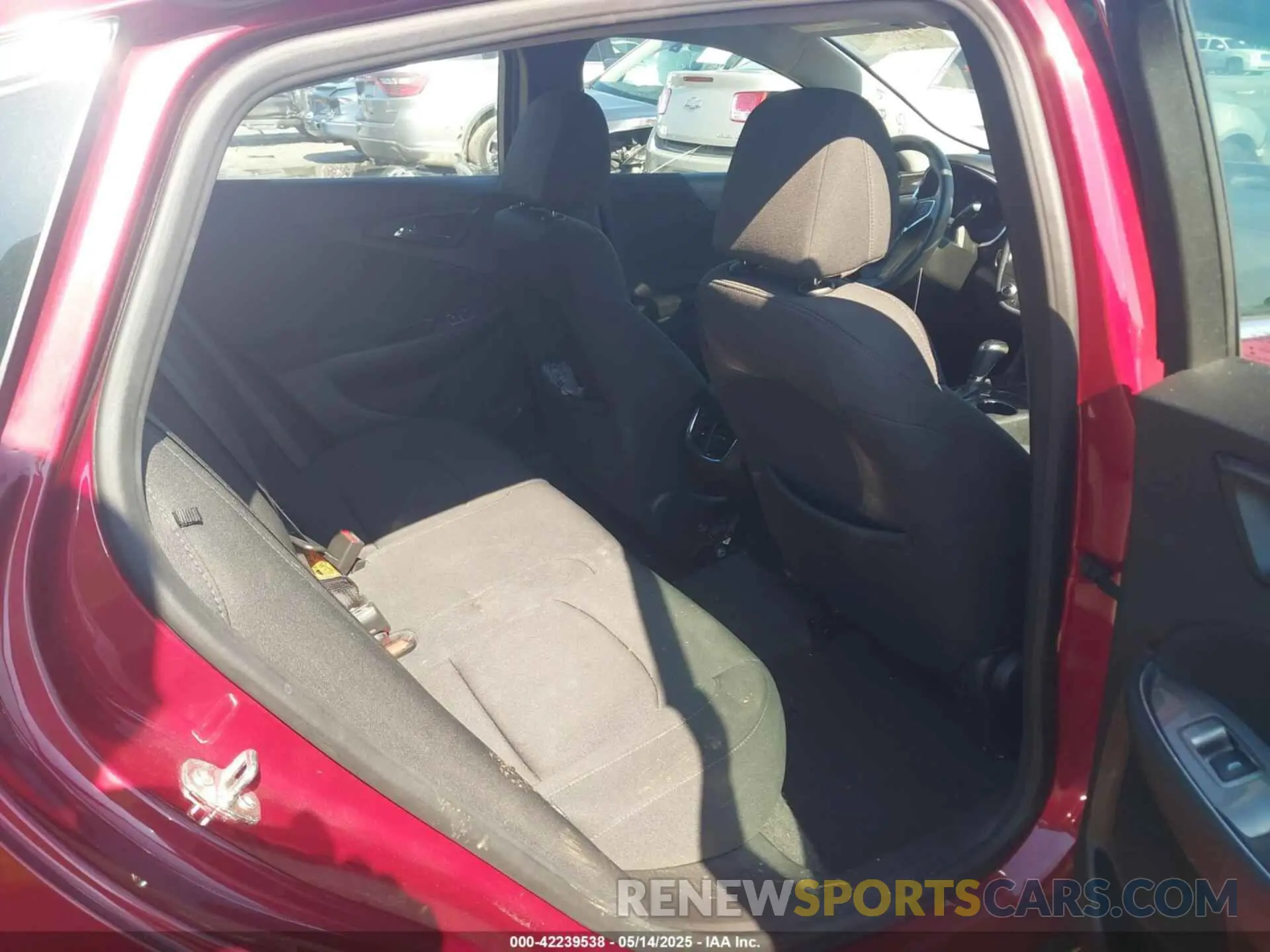 8 Photograph of a damaged car 1G1ZD5ST8LF106092 CHEVROLET MALIBU 2020