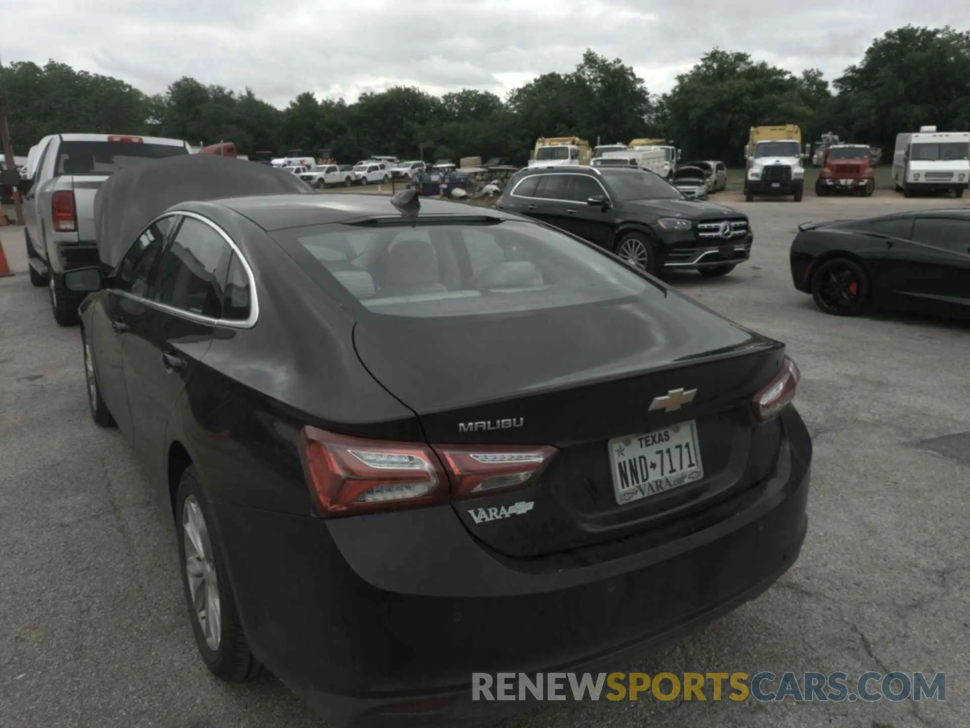 3 Photograph of a damaged car 1G1ZD5ST8LF146656 CHEVROLET MALIBU 2020