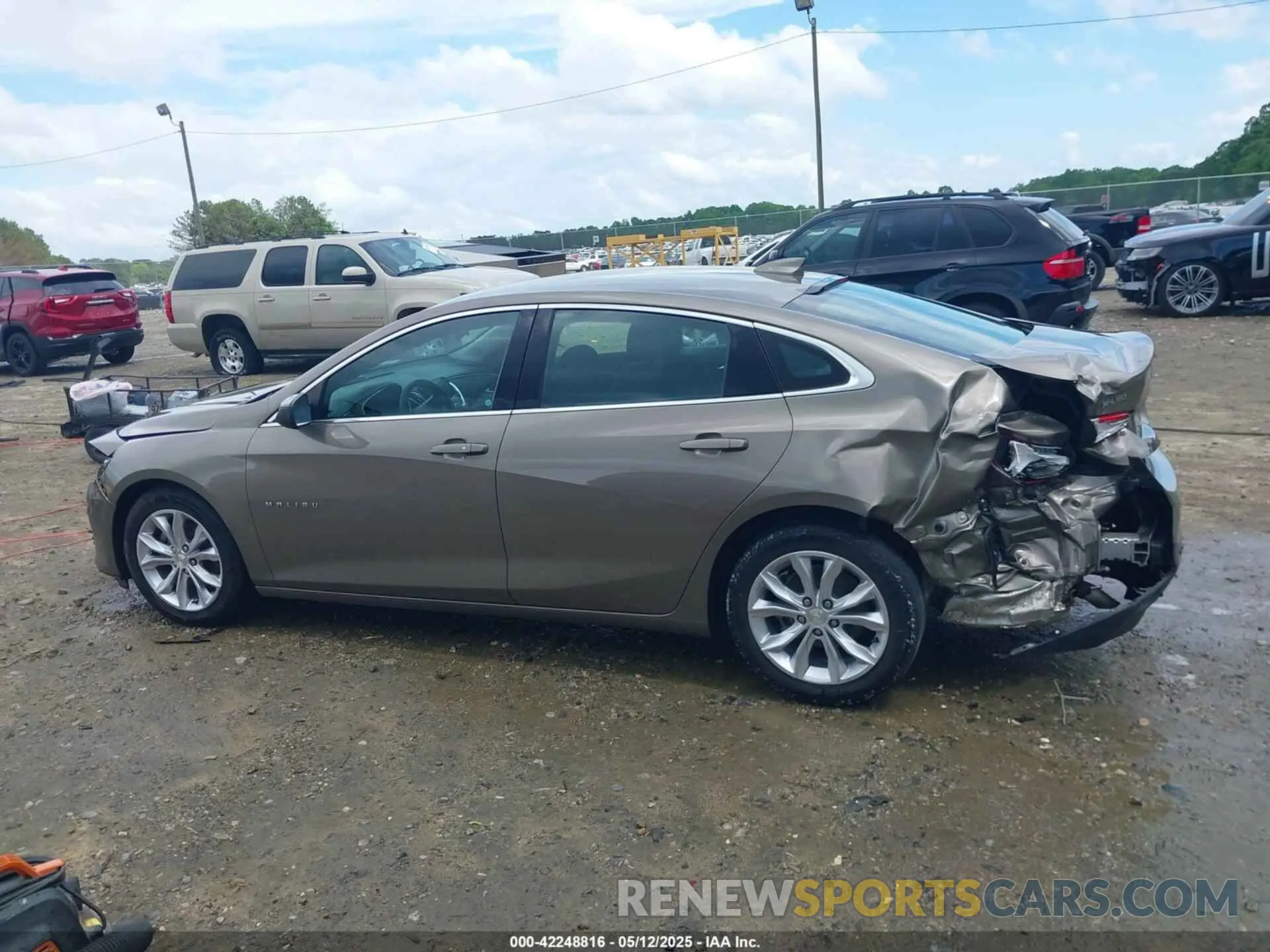 14 Photograph of a damaged car 1G1ZD5ST9LF031354 CHEVROLET MALIBU 2020