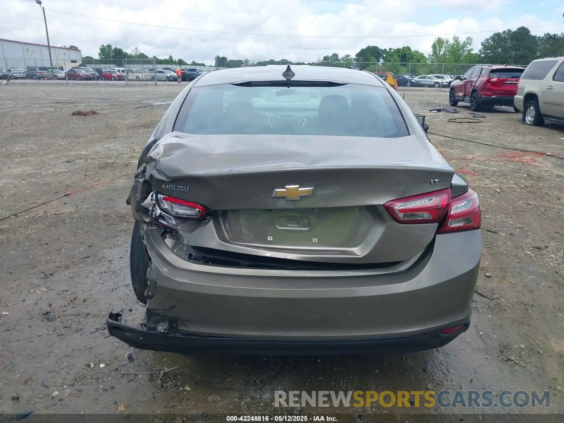 16 Photograph of a damaged car 1G1ZD5ST9LF031354 CHEVROLET MALIBU 2020