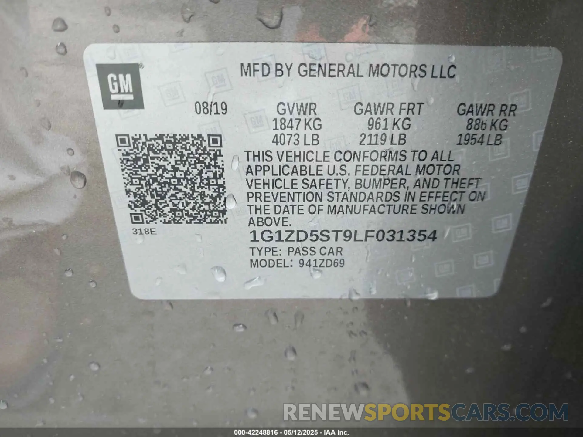 9 Photograph of a damaged car 1G1ZD5ST9LF031354 CHEVROLET MALIBU 2020