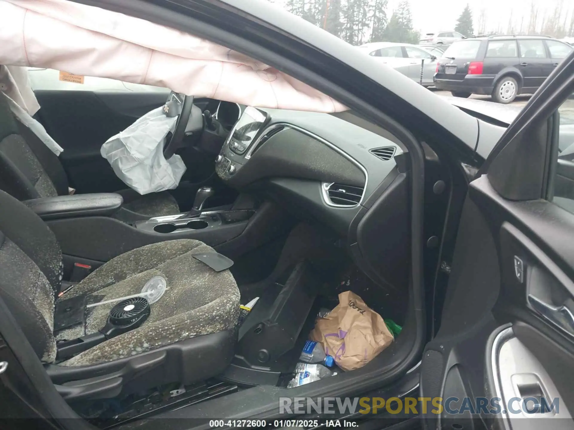 5 Photograph of a damaged car 1G1ZD5ST9LF054231 CHEVROLET MALIBU 2020