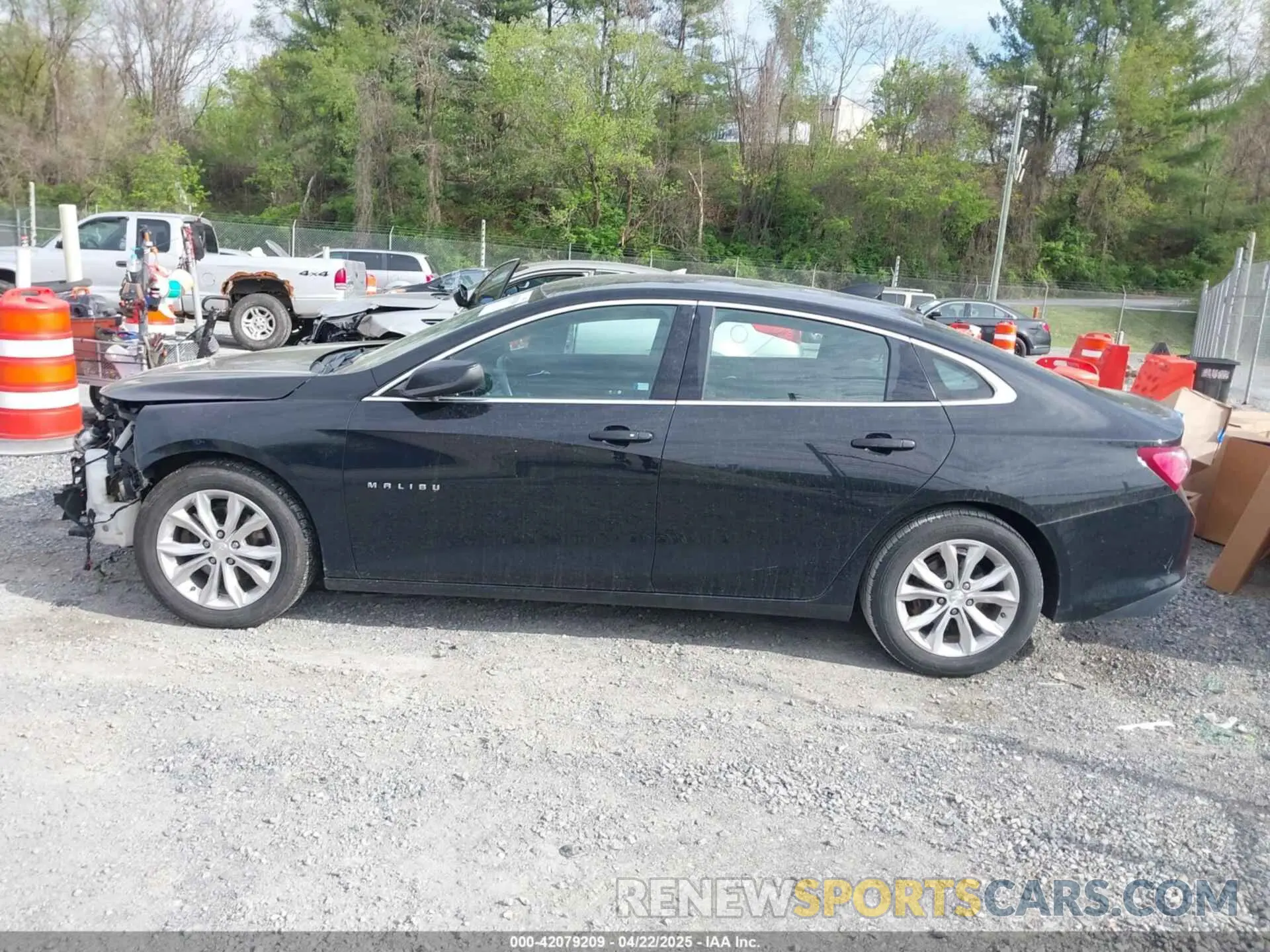 15 Photograph of a damaged car 1G1ZD5ST9LF054648 CHEVROLET MALIBU 2020
