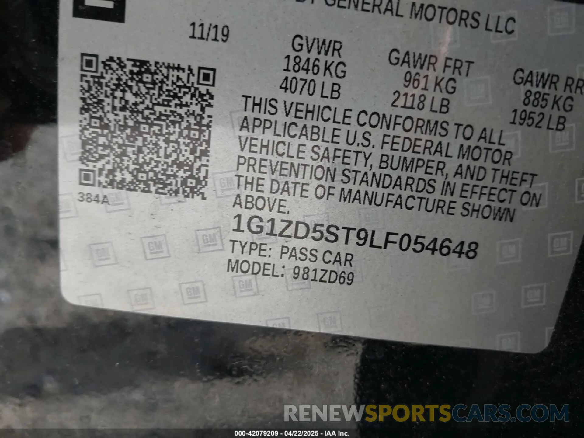 9 Photograph of a damaged car 1G1ZD5ST9LF054648 CHEVROLET MALIBU 2020