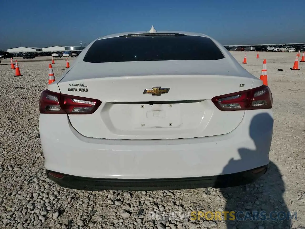 6 Photograph of a damaged car 1G1ZD5ST9LF058196 CHEVROLET MALIBU 2020