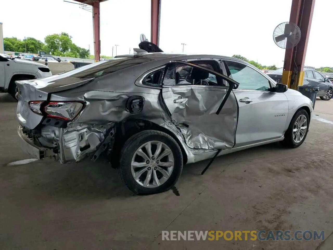 3 Photograph of a damaged car 1G1ZD5ST9LF061597 CHEVROLET MALIBU 2020
