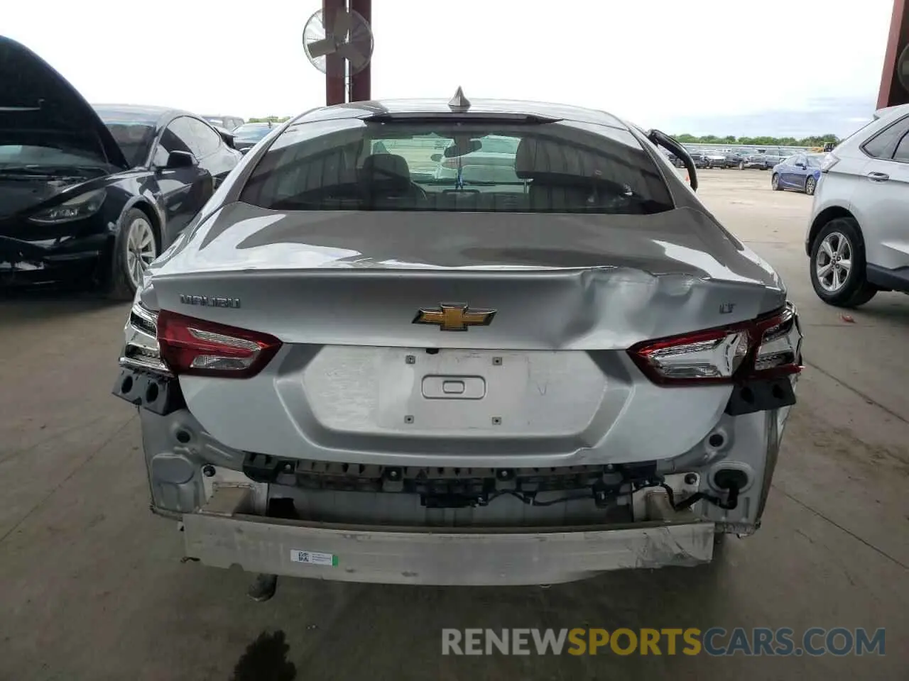 6 Photograph of a damaged car 1G1ZD5ST9LF061597 CHEVROLET MALIBU 2020