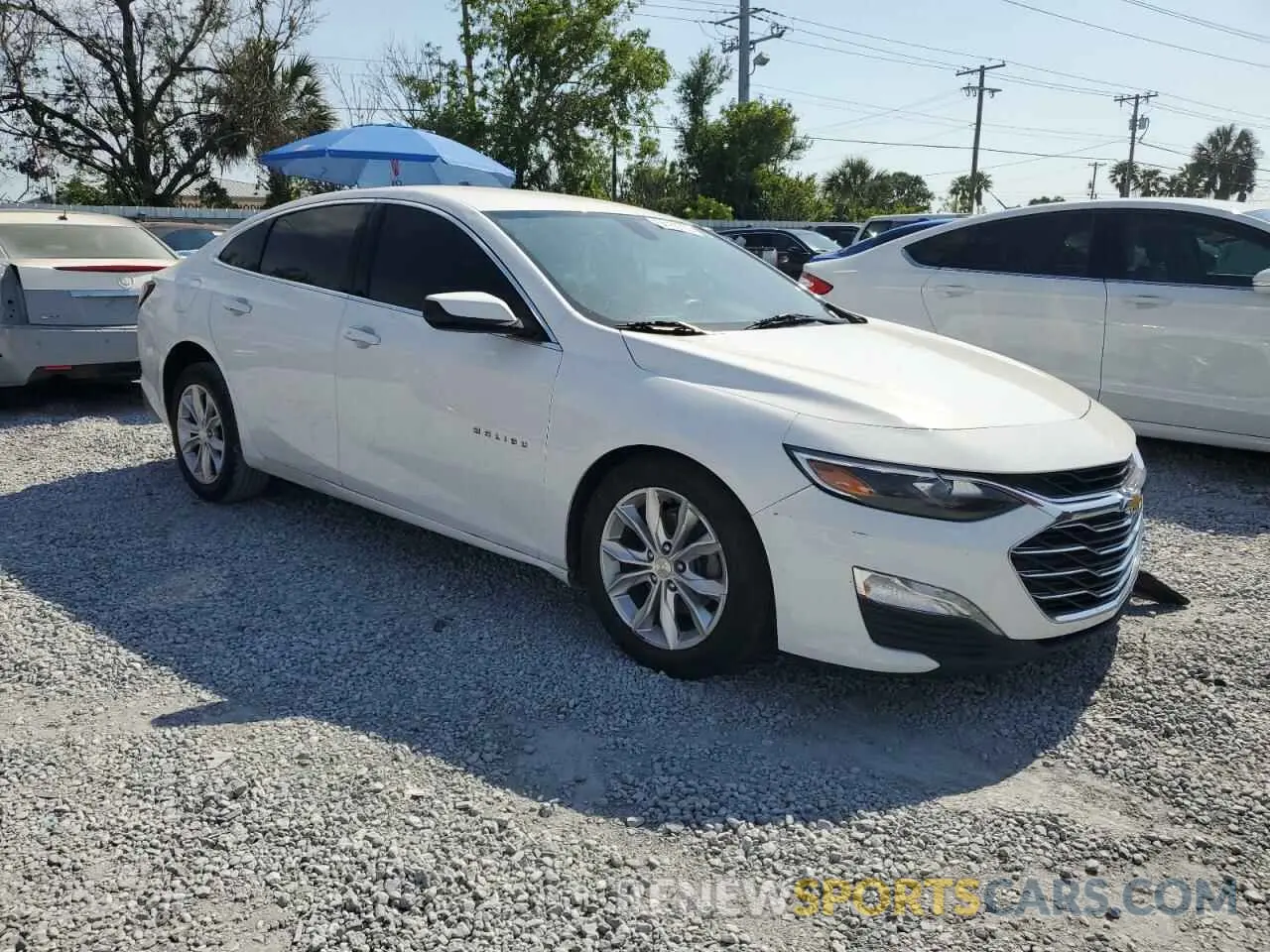 4 Photograph of a damaged car 1G1ZD5ST9LF066038 CHEVROLET MALIBU 2020