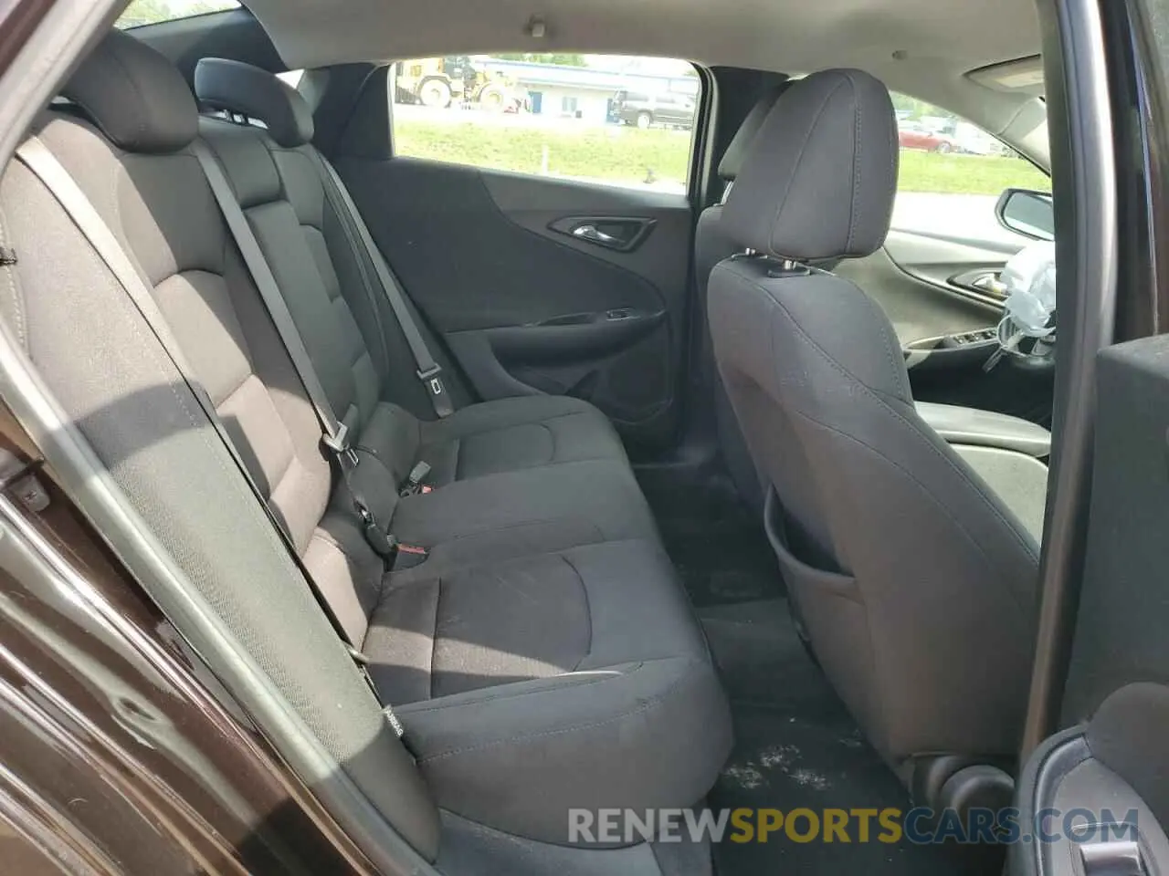 10 Photograph of a damaged car 1G1ZD5ST9LF068663 CHEVROLET MALIBU 2020