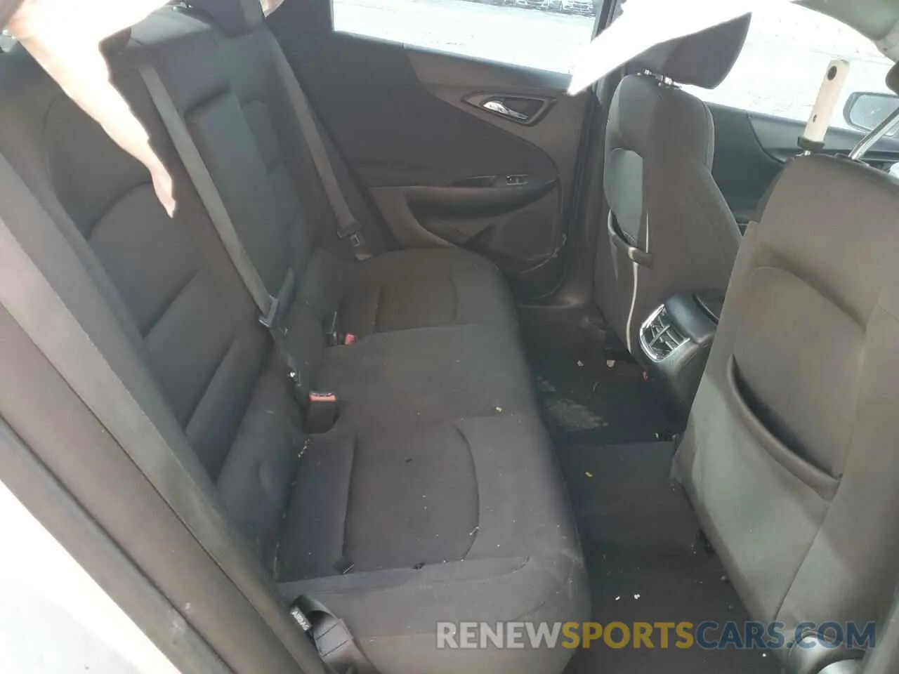 11 Photograph of a damaged car 1G1ZD5ST9LF091411 CHEVROLET MALIBU 2020