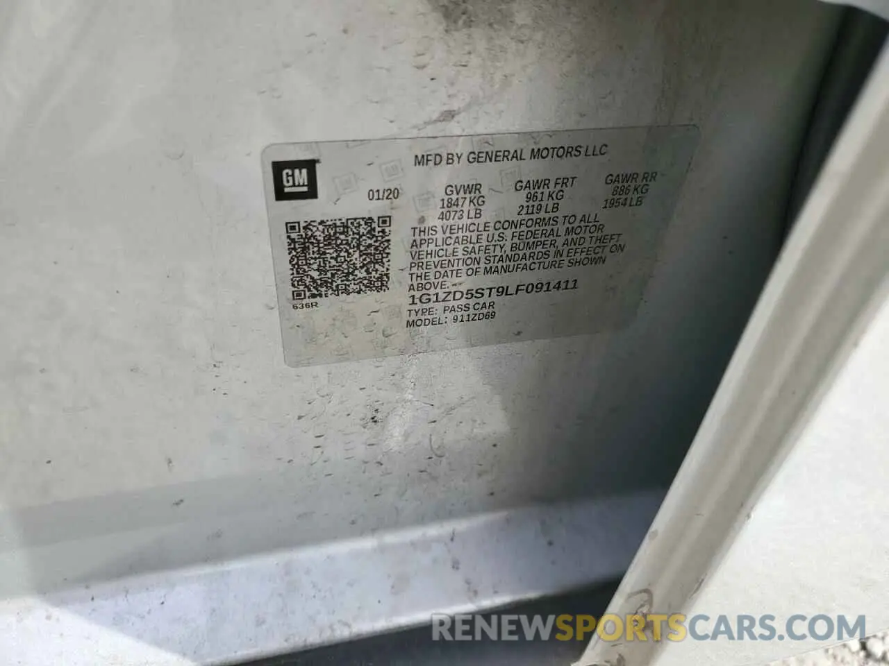 14 Photograph of a damaged car 1G1ZD5ST9LF091411 CHEVROLET MALIBU 2020