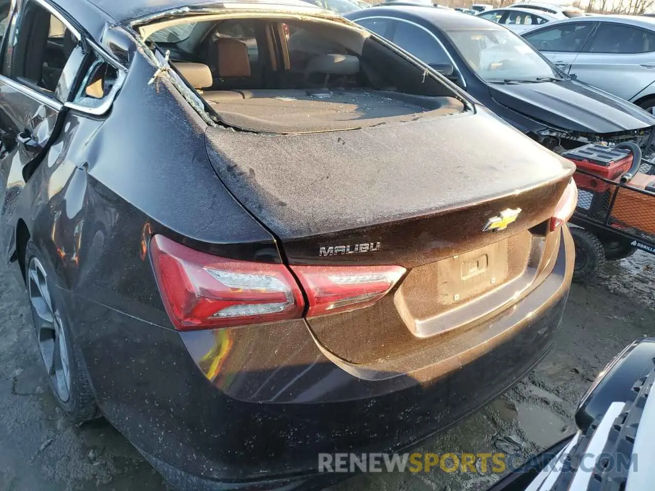 6 Photograph of a damaged car 1G1ZD5ST9LF116890 CHEVROLET MALIBU 2020