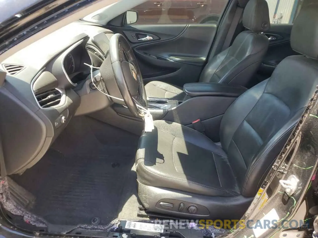 7 Photograph of a damaged car 1G1ZD5ST9LF121426 CHEVROLET MALIBU 2020