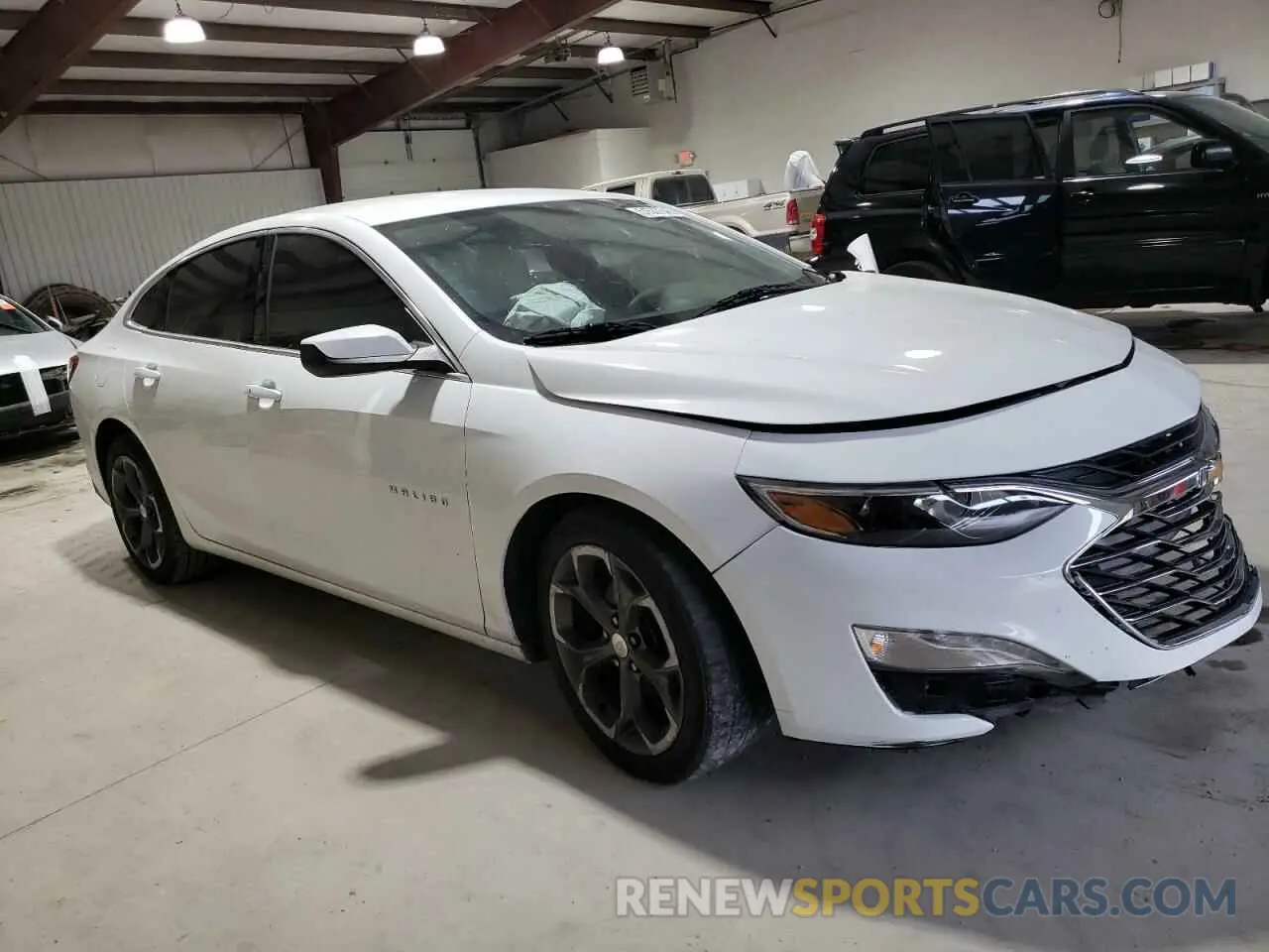 4 Photograph of a damaged car 1G1ZD5ST9LF122561 CHEVROLET MALIBU 2020