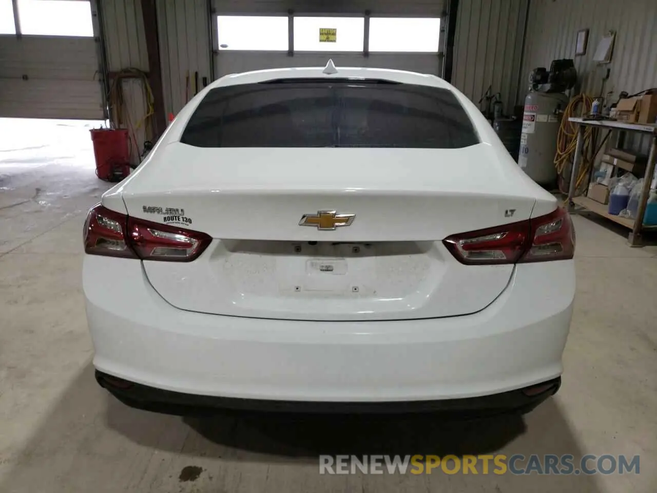 6 Photograph of a damaged car 1G1ZD5ST9LF122561 CHEVROLET MALIBU 2020