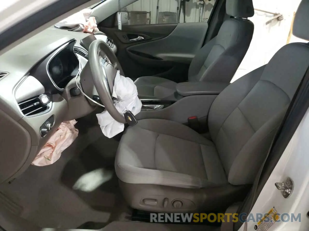 7 Photograph of a damaged car 1G1ZD5ST9LF122561 CHEVROLET MALIBU 2020