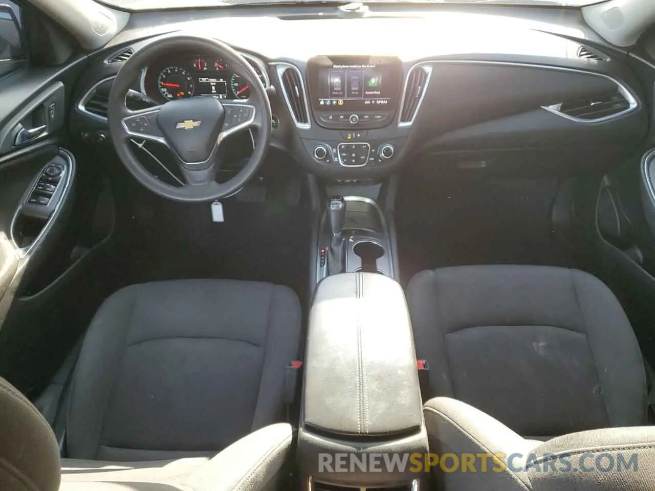 8 Photograph of a damaged car 1G1ZD5ST9LF123631 CHEVROLET MALIBU 2020