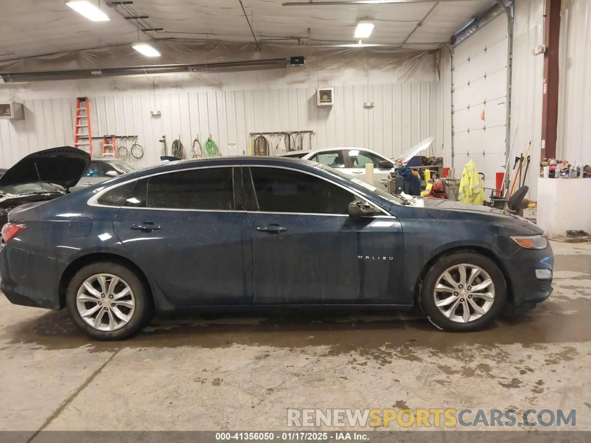 13 Photograph of a damaged car 1G1ZD5STXLF000128 CHEVROLET MALIBU 2020