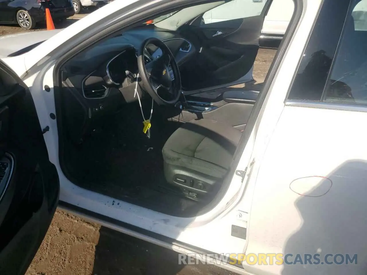 7 Photograph of a damaged car 1G1ZD5STXLF004082 CHEVROLET MALIBU 2020