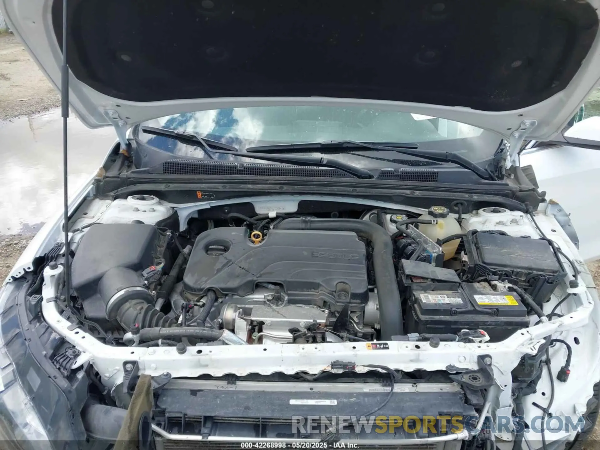 10 Photograph of a damaged car 1G1ZD5STXLF037941 CHEVROLET MALIBU 2020