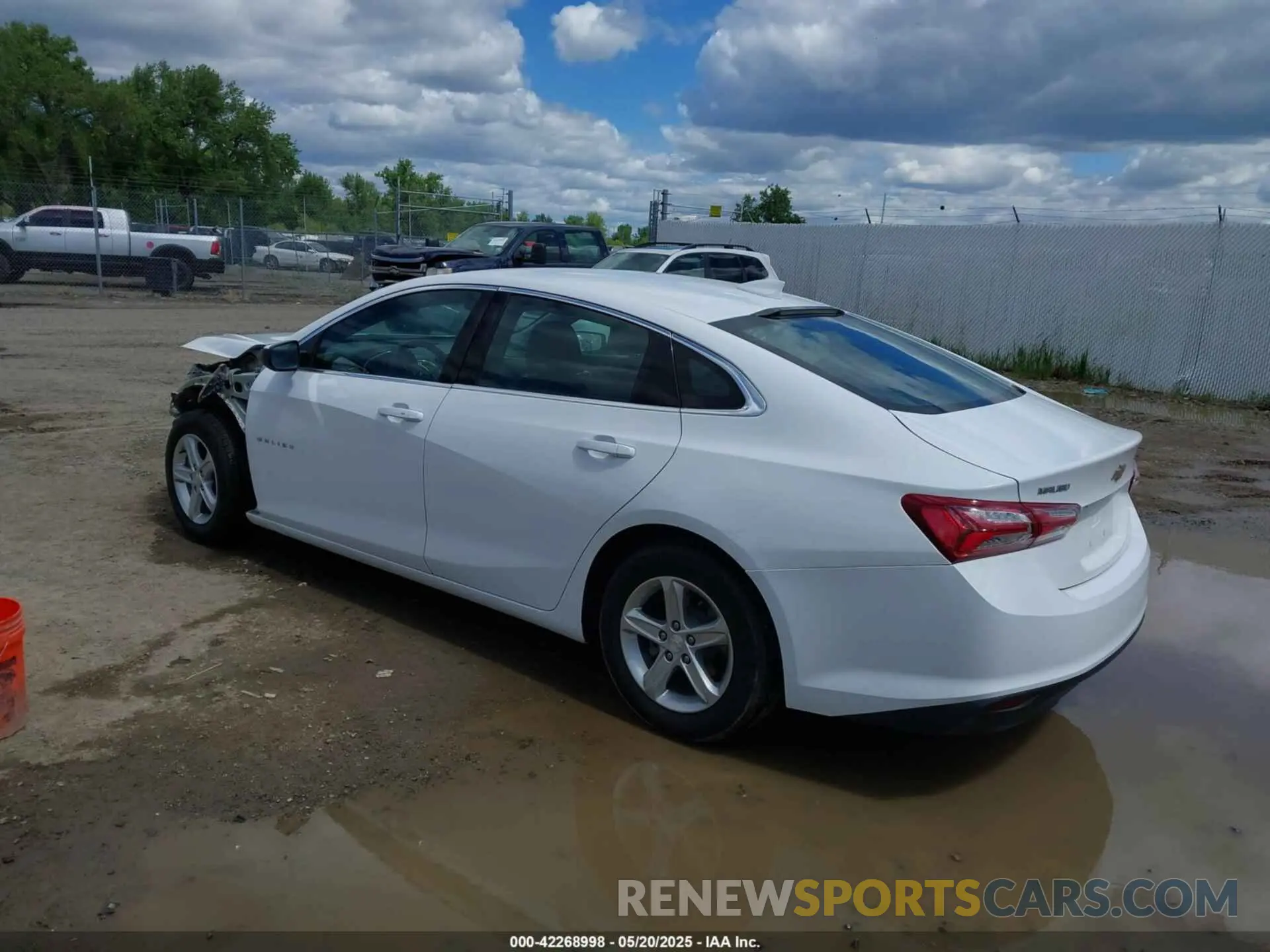3 Photograph of a damaged car 1G1ZD5STXLF037941 CHEVROLET MALIBU 2020