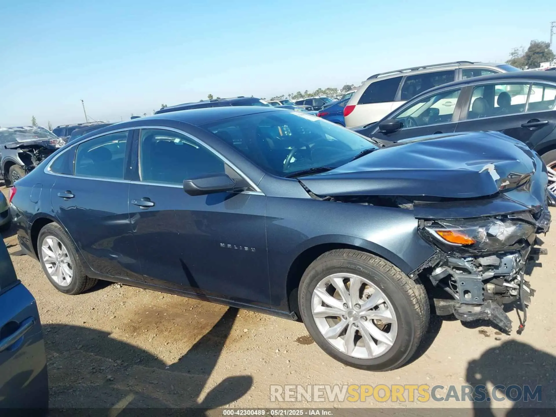 12 Photograph of a damaged car 1G1ZD5STXLF047420 CHEVROLET MALIBU 2020