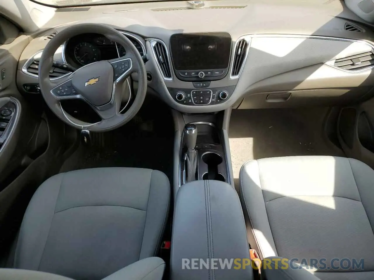 8 Photograph of a damaged car 1G1ZD5STXLF062354 CHEVROLET MALIBU 2020