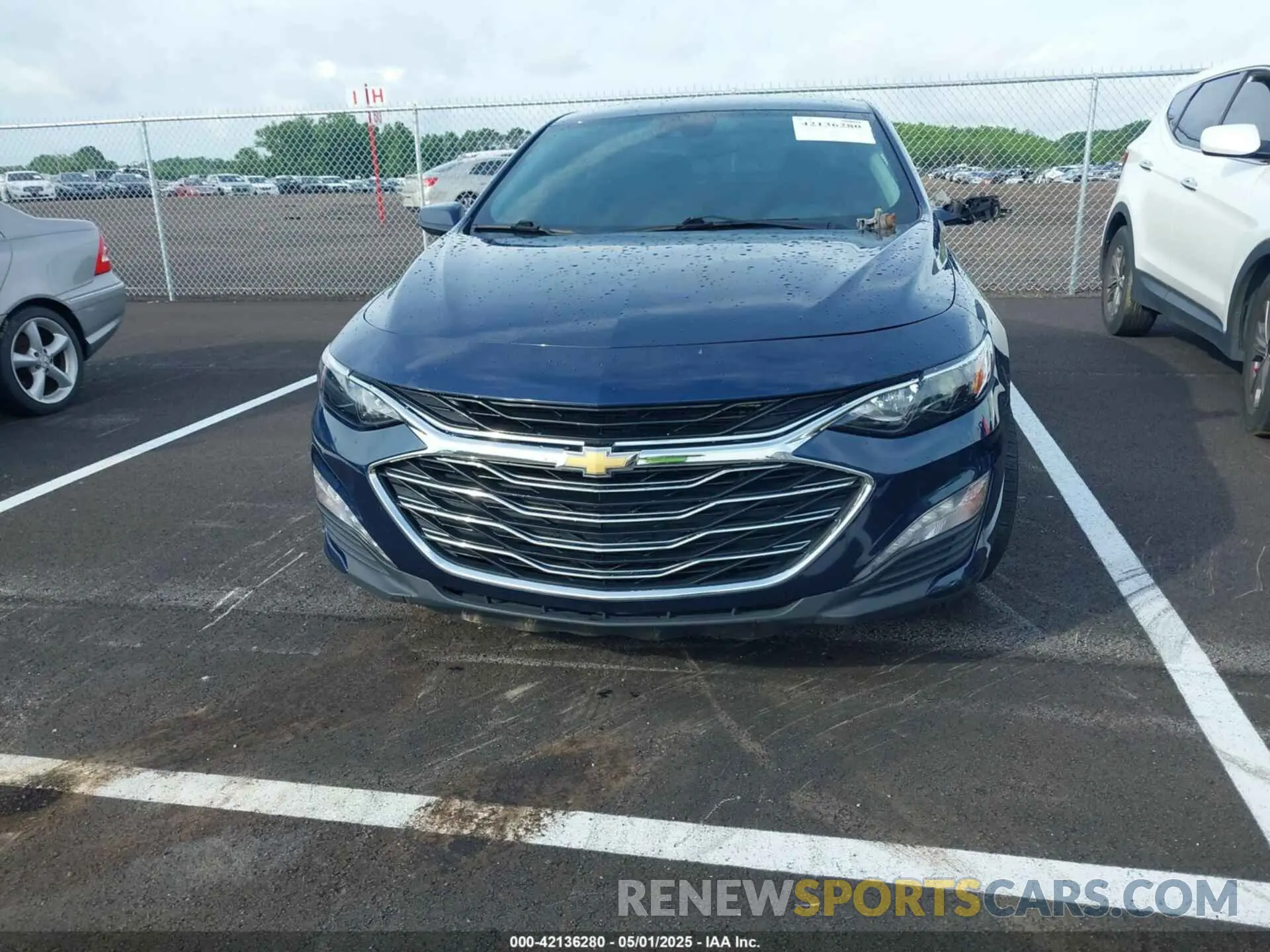 12 Photograph of a damaged car 1G1ZD5STXLF063567 CHEVROLET MALIBU 2020