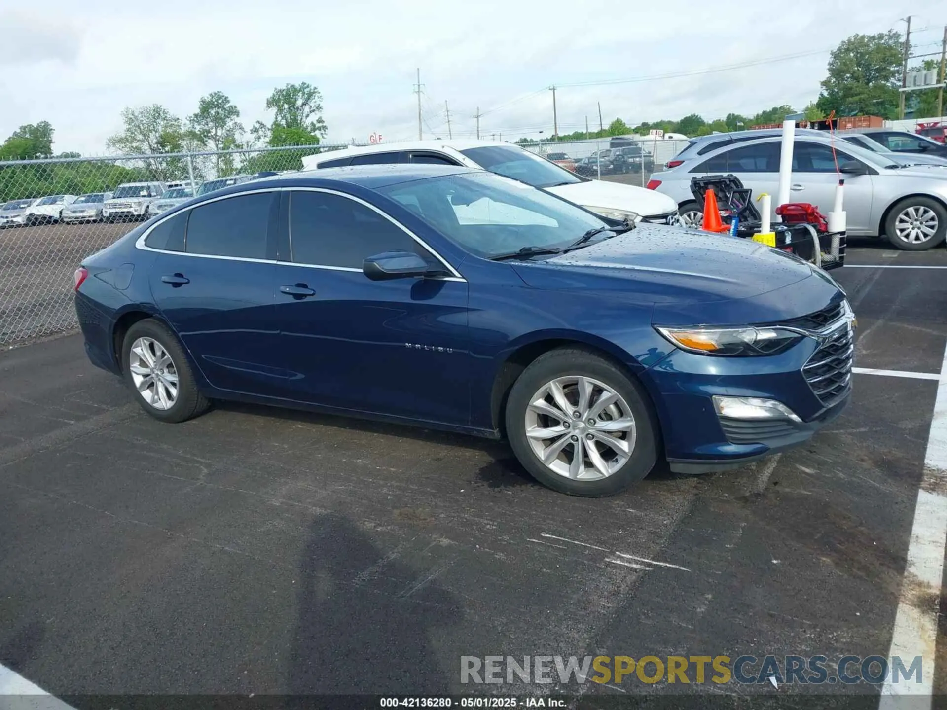 13 Photograph of a damaged car 1G1ZD5STXLF063567 CHEVROLET MALIBU 2020