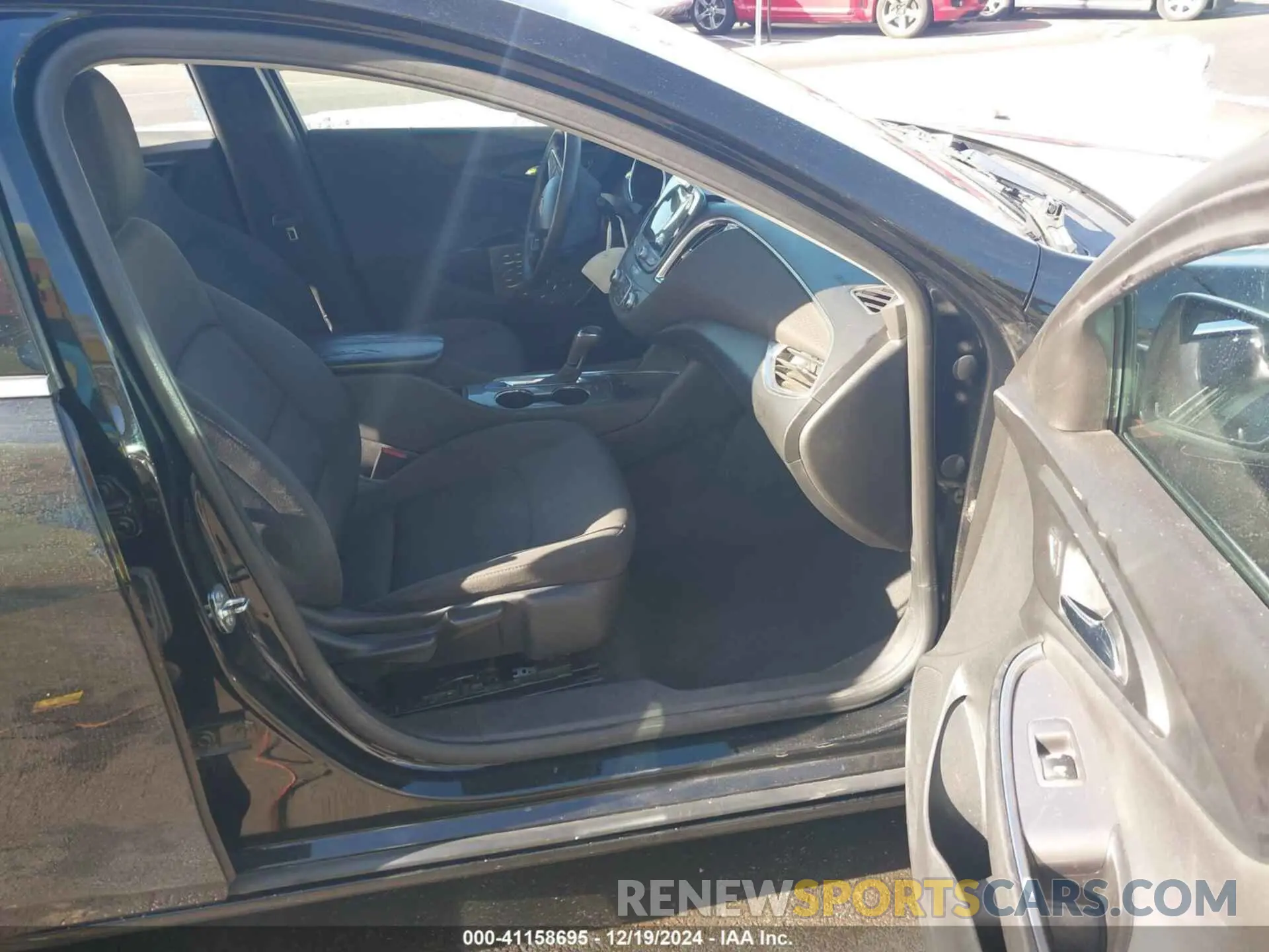 5 Photograph of a damaged car 1G1ZD5STXLF066386 CHEVROLET MALIBU 2020