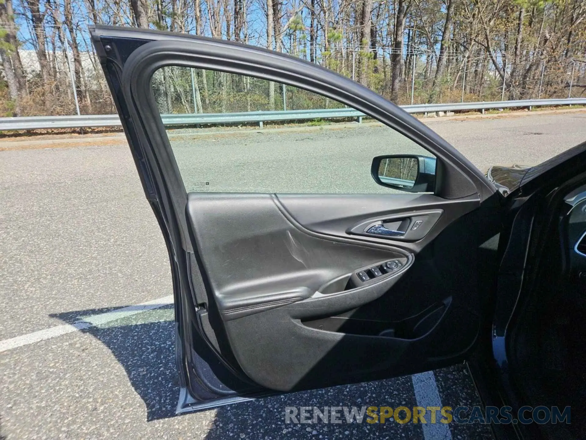 10 Photograph of a damaged car 1G1ZD5STXLF068624 CHEVROLET MALIBU 2020