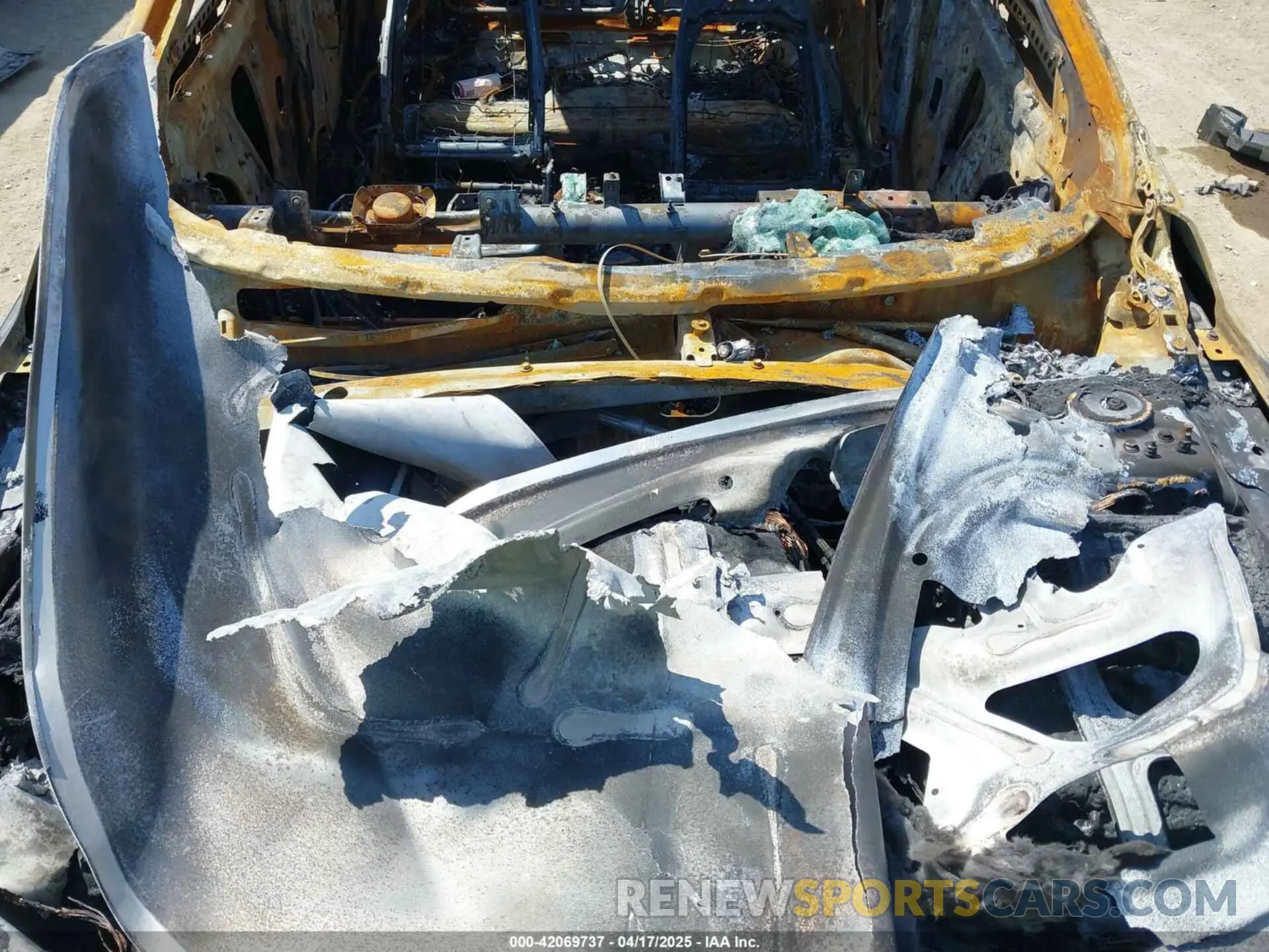 10 Photograph of a damaged car 1G1ZD5STXLF069482 CHEVROLET MALIBU 2020