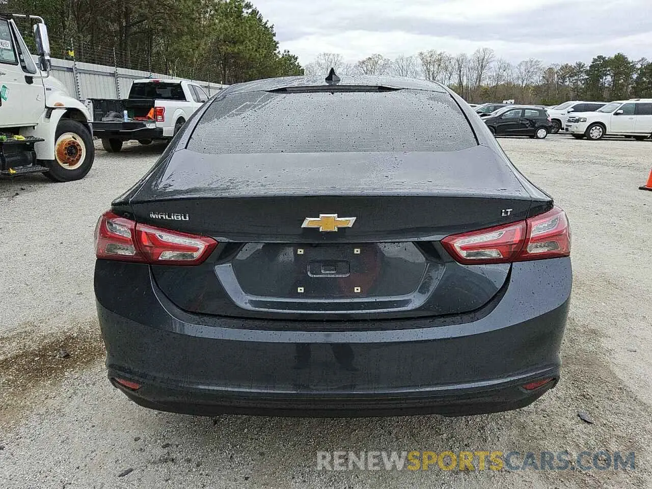 6 Photograph of a damaged car 1G1ZD5STXLF080868 CHEVROLET MALIBU 2020
