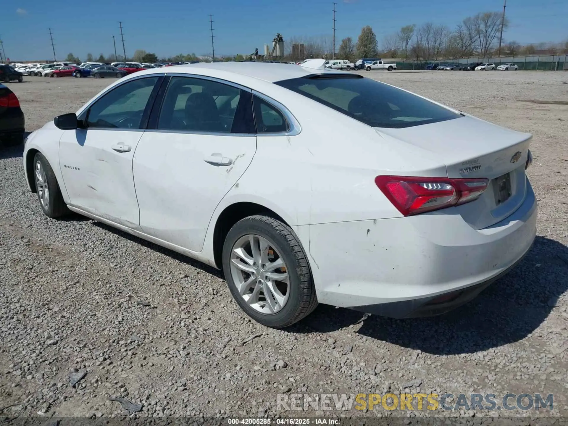 3 Photograph of a damaged car 1G1ZD5STXLF085231 CHEVROLET MALIBU 2020