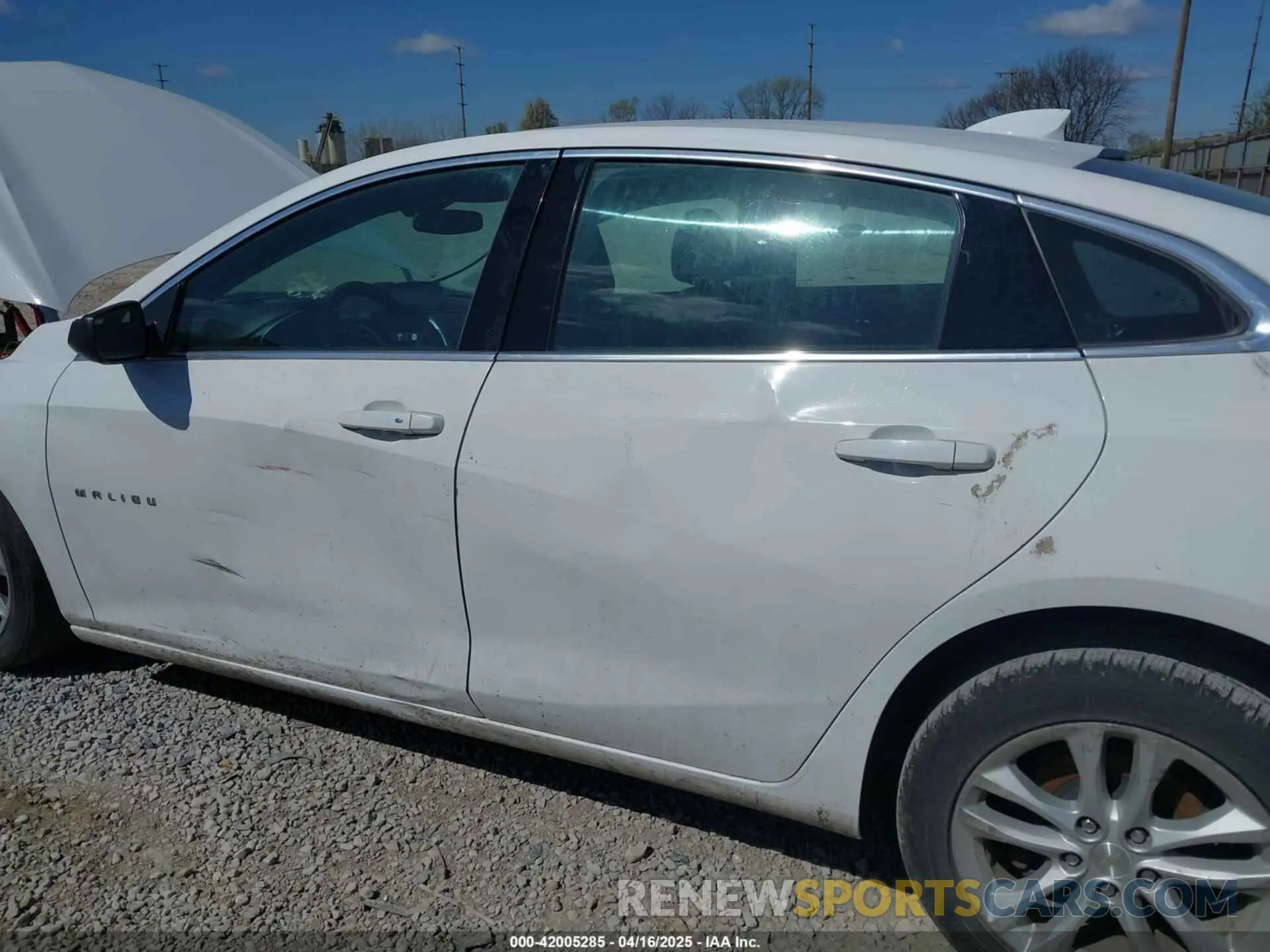 6 Photograph of a damaged car 1G1ZD5STXLF085231 CHEVROLET MALIBU 2020