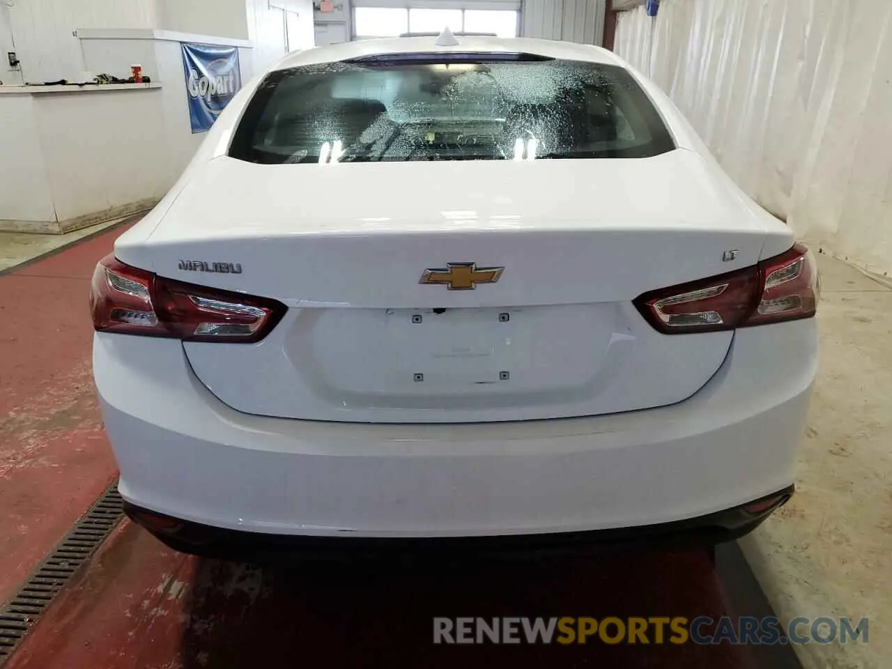 6 Photograph of a damaged car 1G1ZD5STXLF092129 CHEVROLET MALIBU 2020
