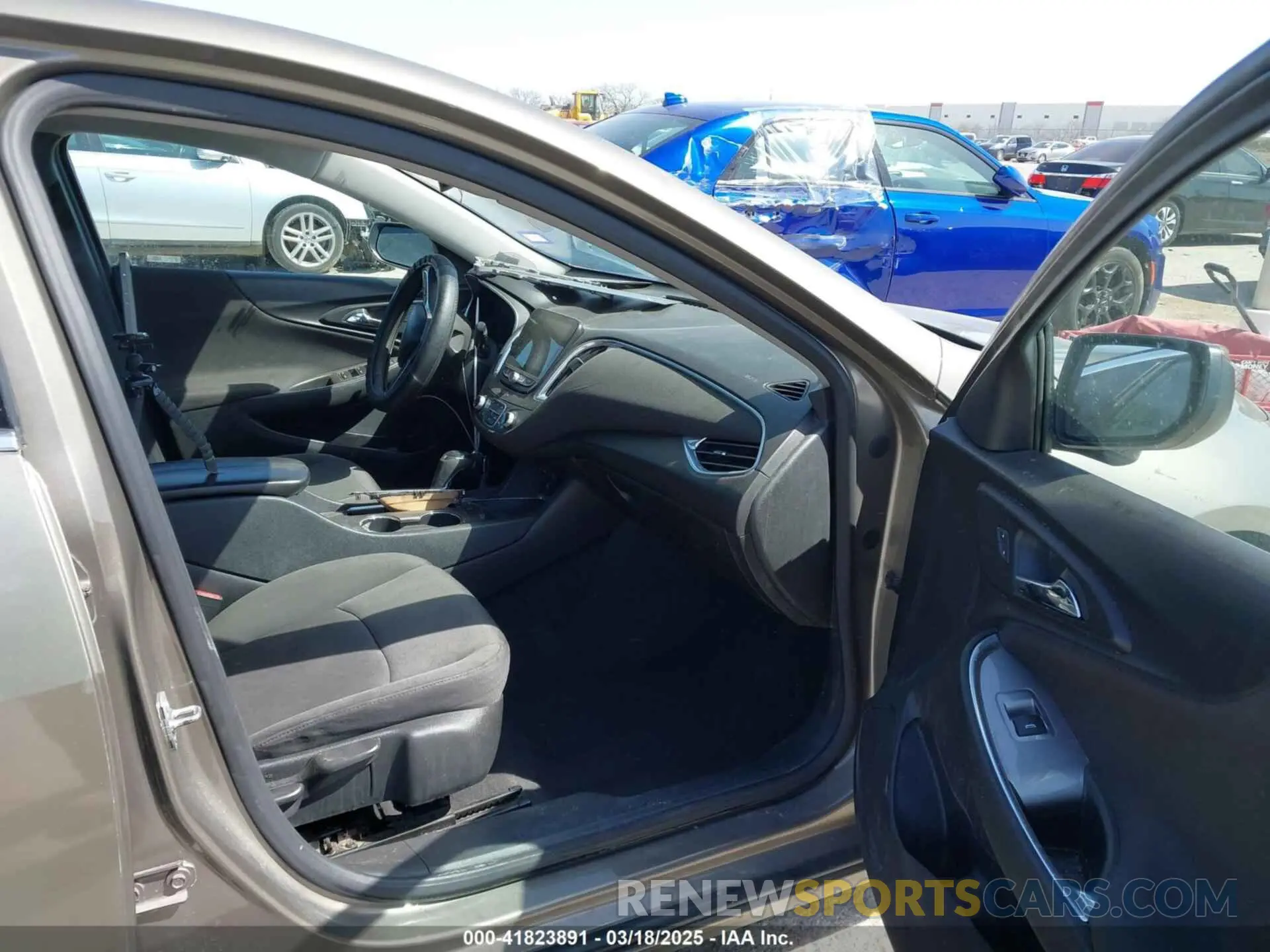 5 Photograph of a damaged car 1G1ZD5STXLF093829 CHEVROLET MALIBU 2020