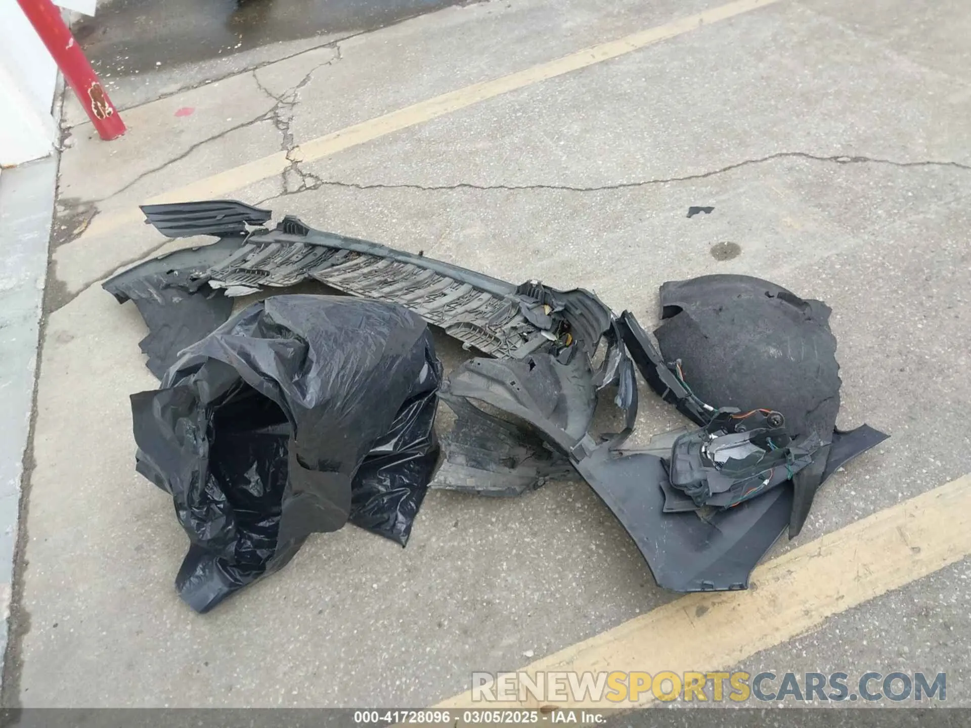12 Photograph of a damaged car 1G1ZD5STXLF099291 CHEVROLET MALIBU 2020
