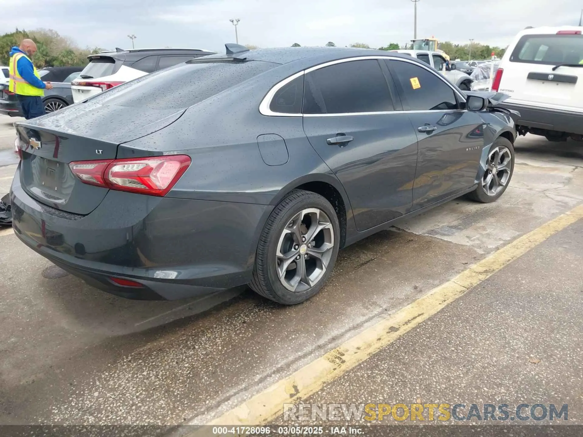 4 Photograph of a damaged car 1G1ZD5STXLF099291 CHEVROLET MALIBU 2020