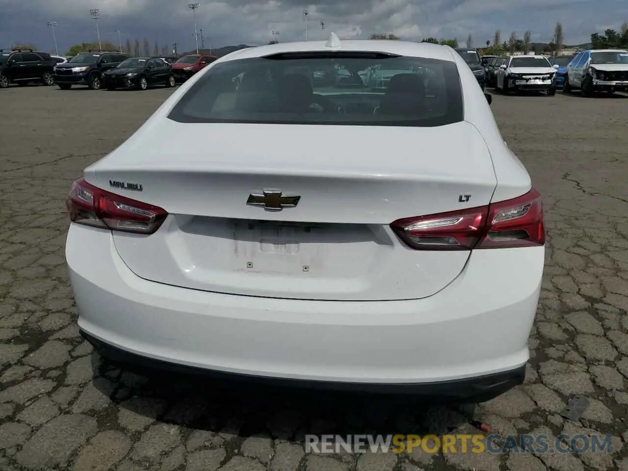 6 Photograph of a damaged car 1G1ZD5STXLF102500 CHEVROLET MALIBU 2020