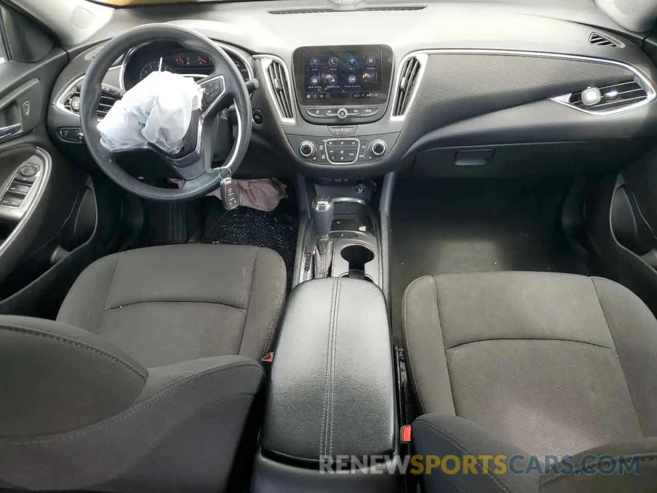 8 Photograph of a damaged car 1G1ZD5STXLF102500 CHEVROLET MALIBU 2020