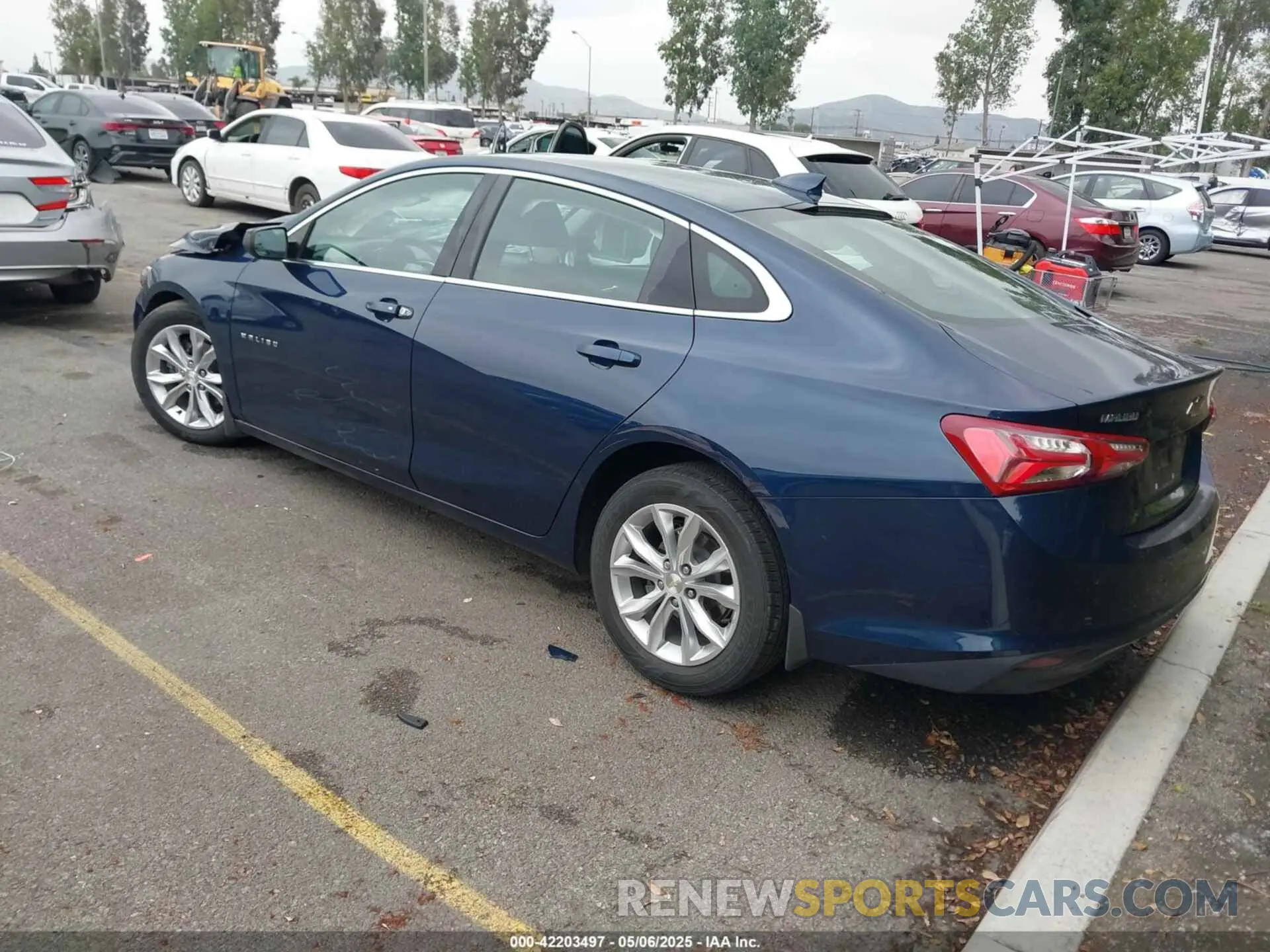 3 Photograph of a damaged car 1G1ZD5STXLF116784 CHEVROLET MALIBU 2020
